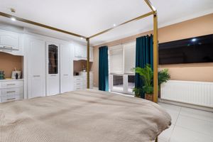 Photo 21- click for photo gallery